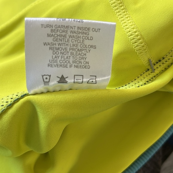 THREADS 4 THOUGHT WOMEN’S YESENIA COLORBLOCK RIB MIX SHORT SIZE SMALL - Picture 12 of 13